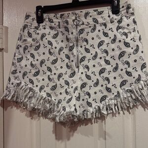 NEW KITTENISH SHORTS